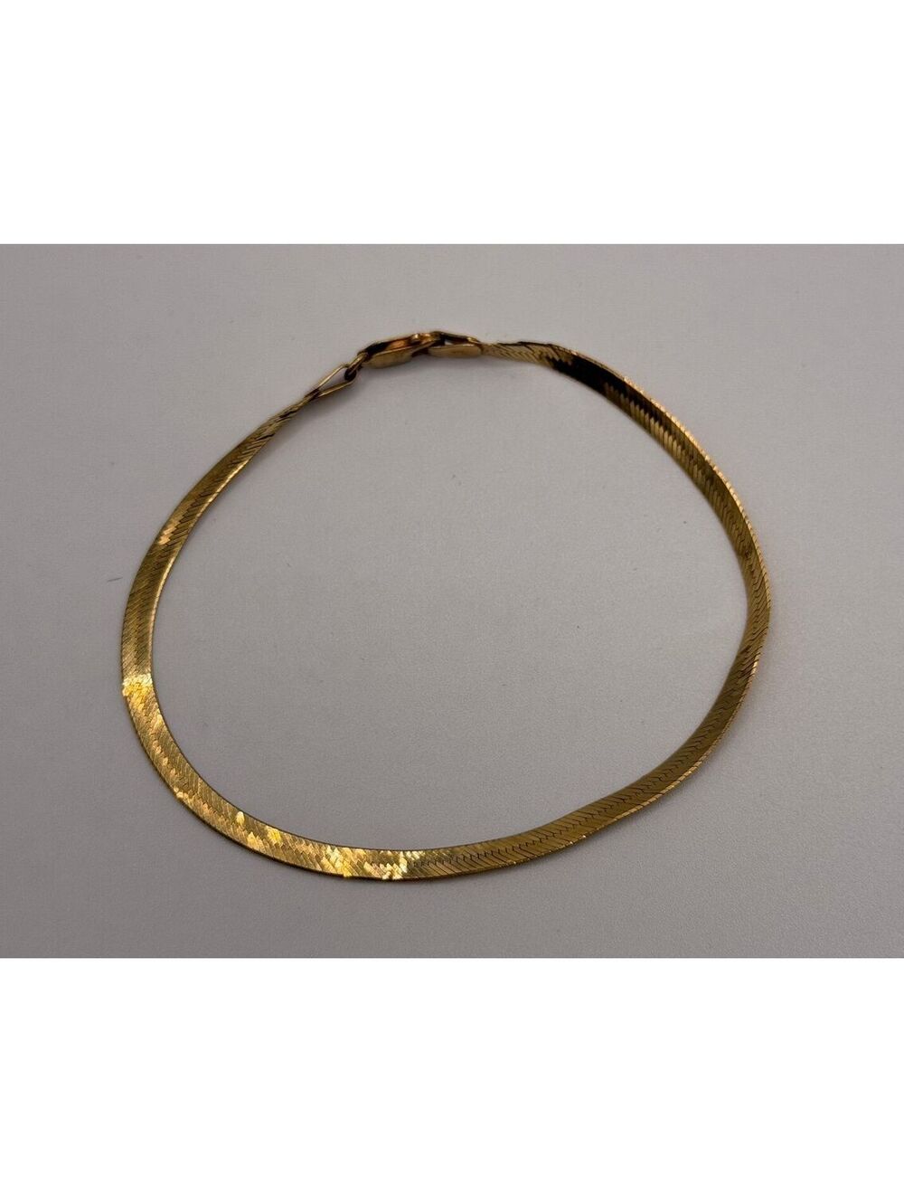 10k Gold Herringbone Bracelet, 8 inches, 2.75g